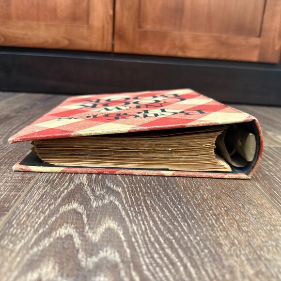 Better Homes and Gardens New Cook Book - 1968 - Picture 5 of 11